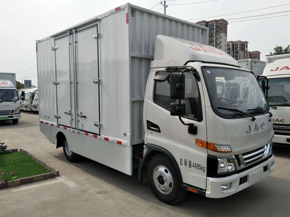 江淮牌HFC5045XXYSEV1型換電式純電動廂式運輸車